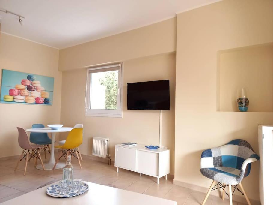 Blue -Spacious 1Bdr Corner Flat/Balcony/View Apartamento Atenas Exterior foto